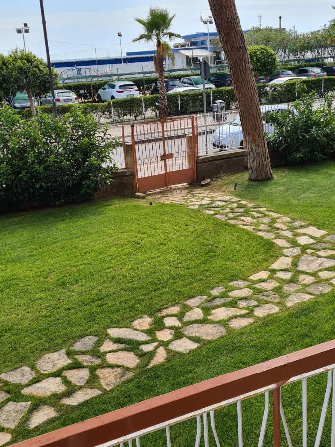 La Pioggia Nel Pineto Daire Gaeta Dış mekan fotoğraf